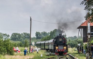 Para buch! – powitanie pociągu w Sobótce Zachodniej [FILM I ZDJĘCIA]